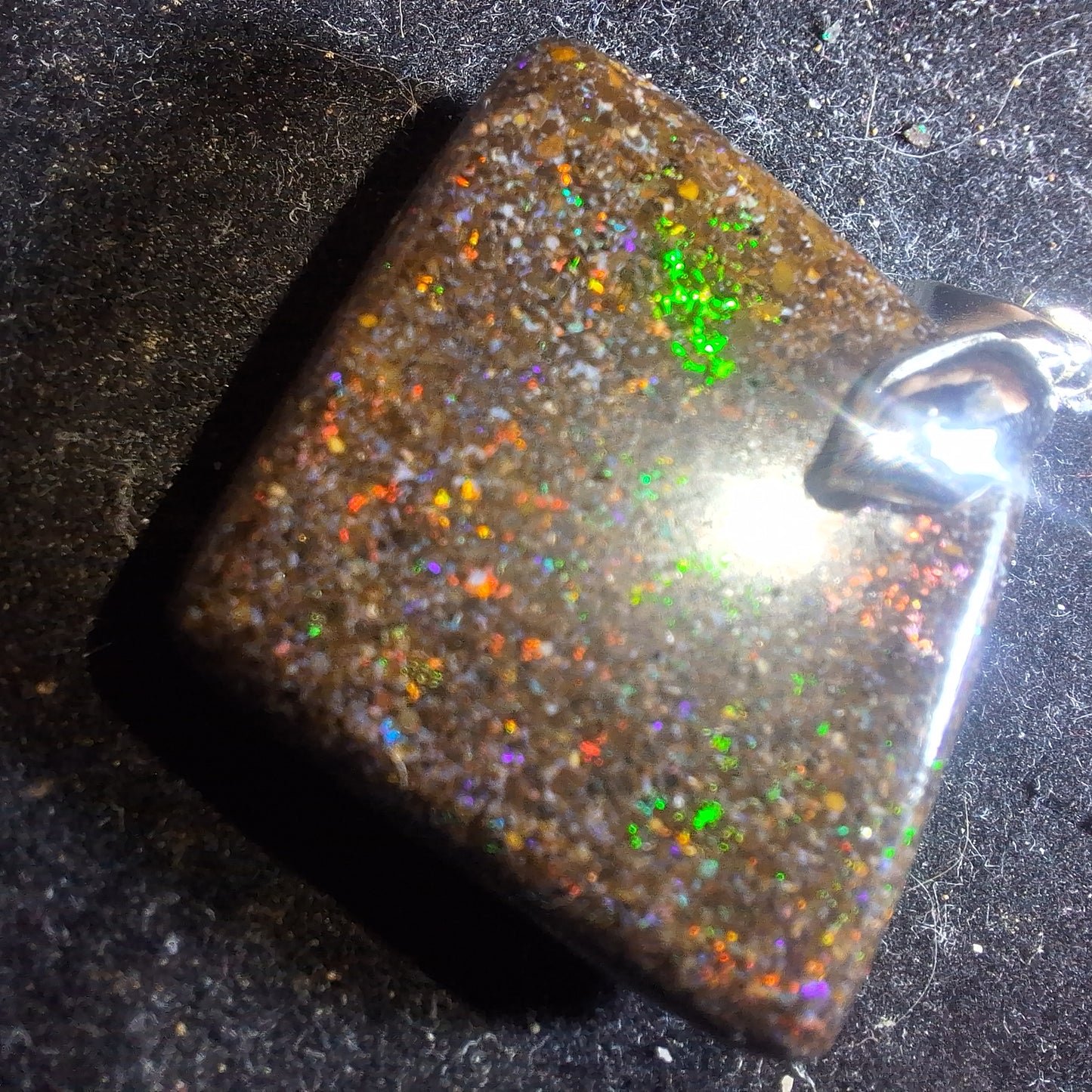 Pendentif opale australienne hard Matrix