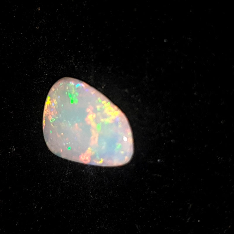 Opale australienne 1.50 carats haute qualité