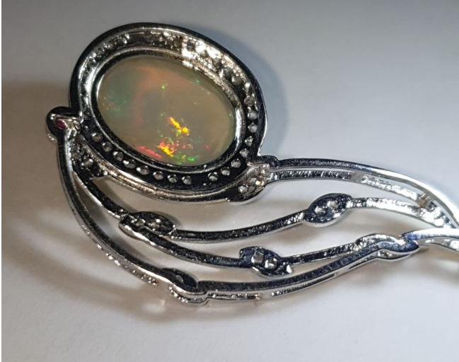 Pendentif en argent s925 doré à l'or jaune opale welo de 4.2 carats