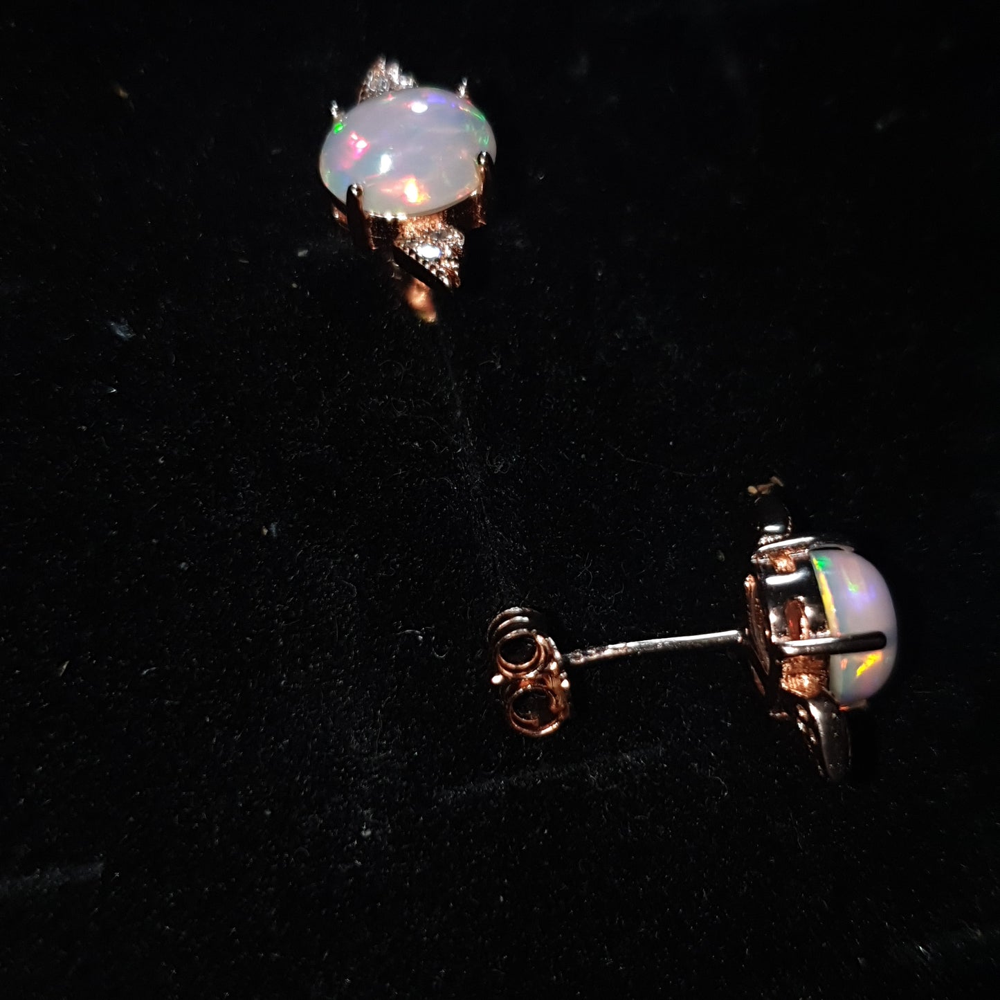 Boucles d'oreilles argent s925 dorées or rose 14k et opale welo arc en ciel 1.65 carats