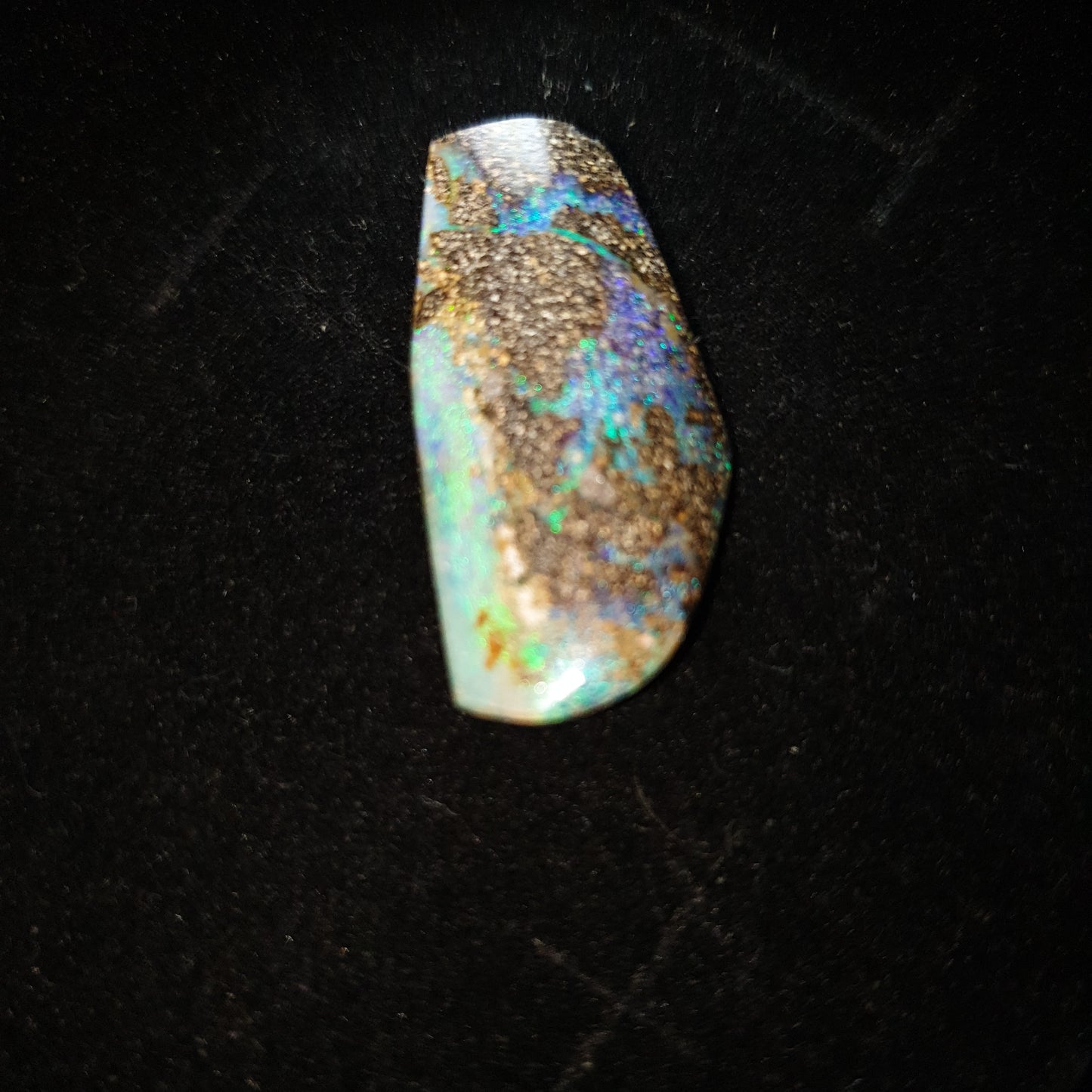 Opale Boulder 12.65 carats