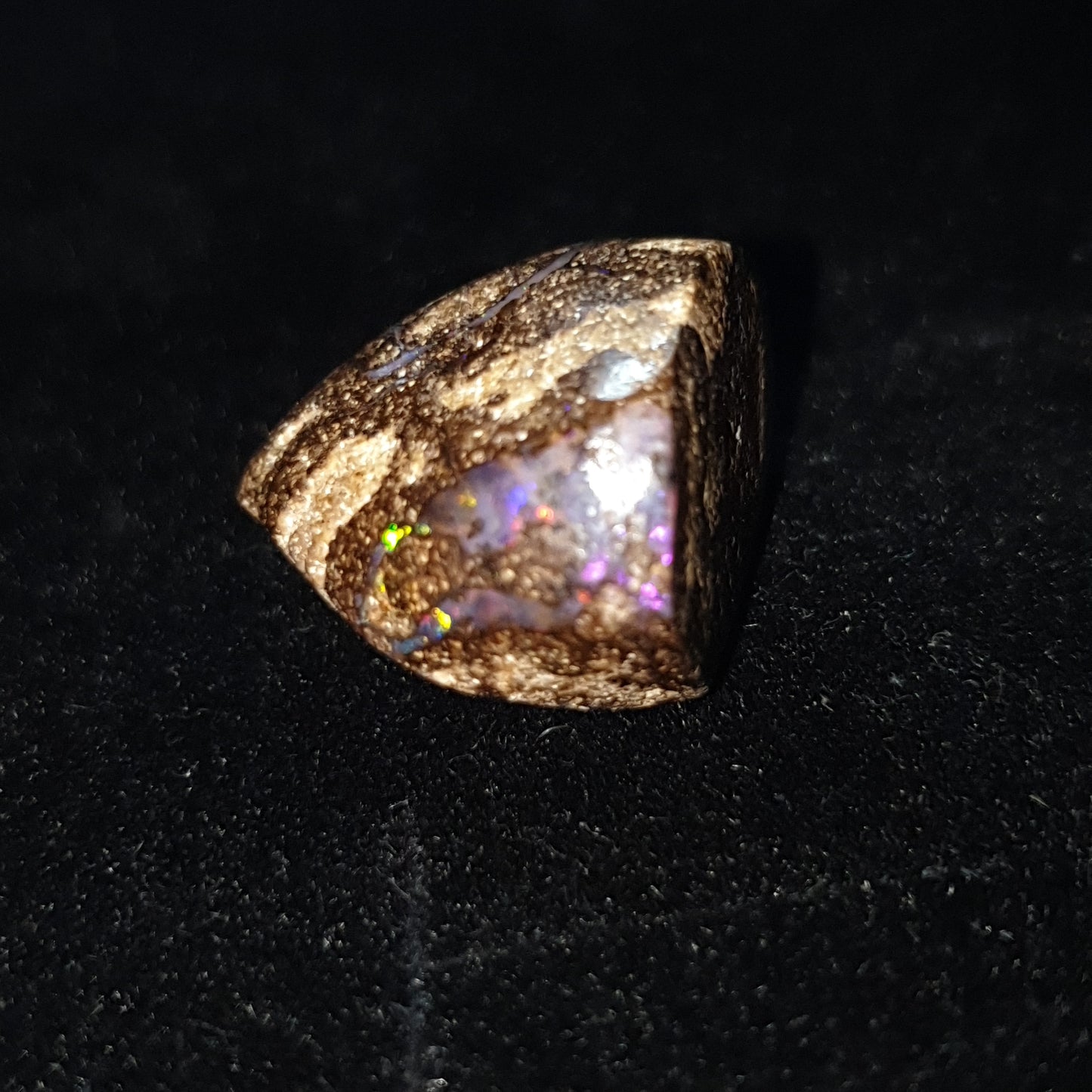Opale Boulder 18.80 carats