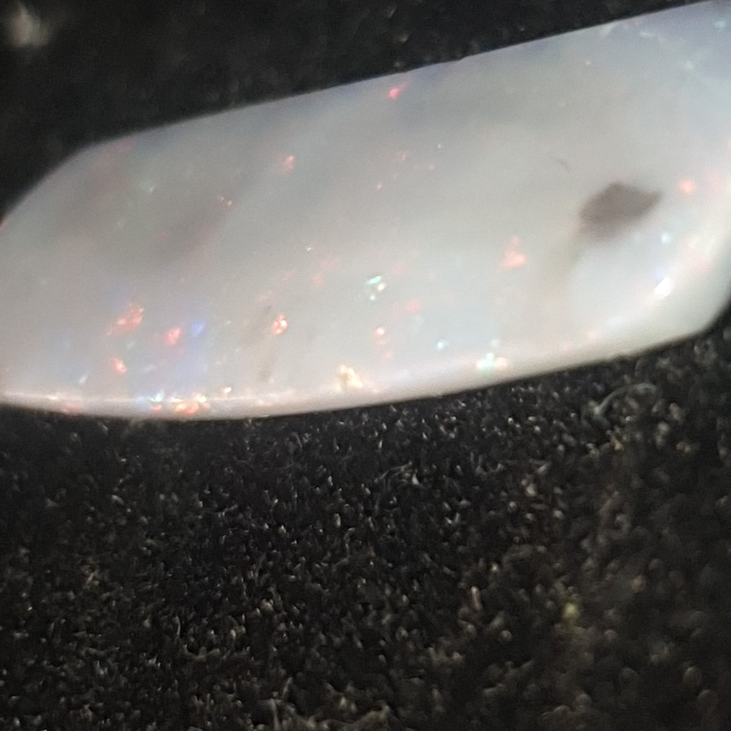 Opale semi noire de mintabie de 5.5 carats