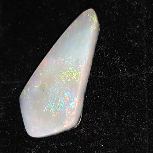 Opale noire de mintabie (sud Australie)3.40 carats