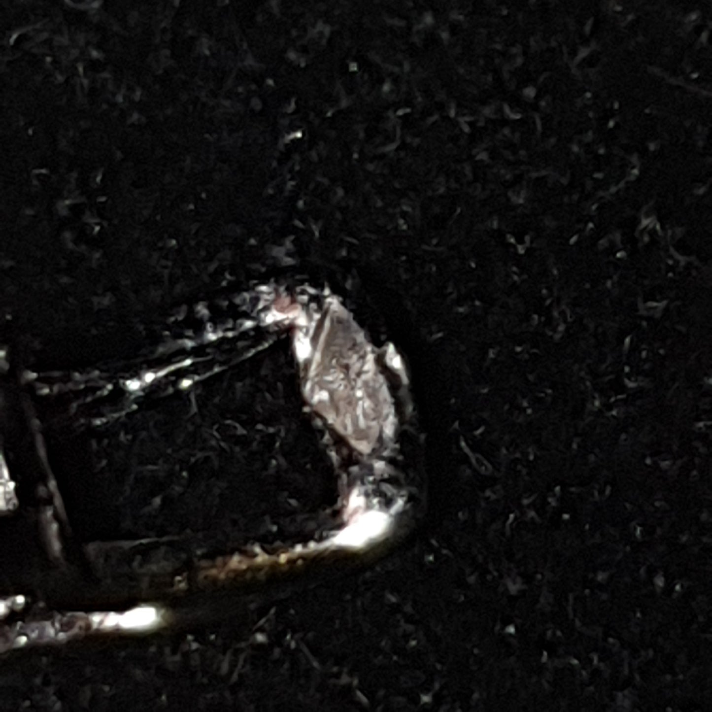 pendentif en argent s925 doré à l'or jaune 14k opale welo noire smoked de 3.4 carats