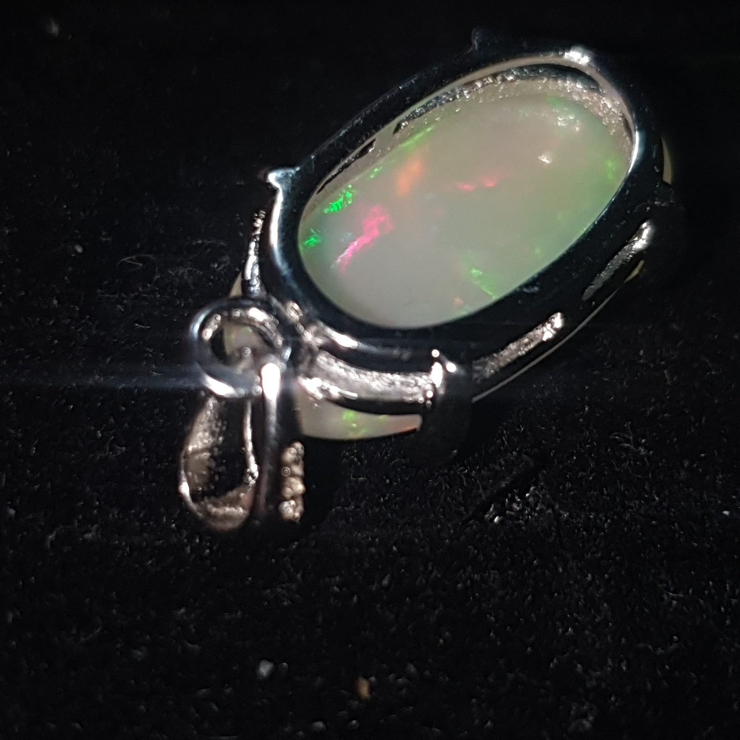 Pendentif argent s925 opale welo arc en ciel de 4.60 carats