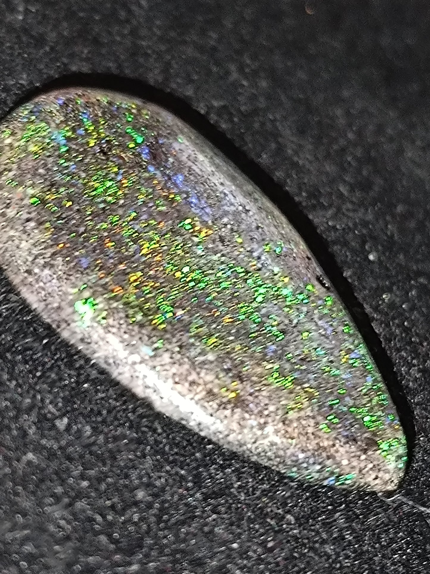 Grande opale australienne hard Matrix 22.65 cts
