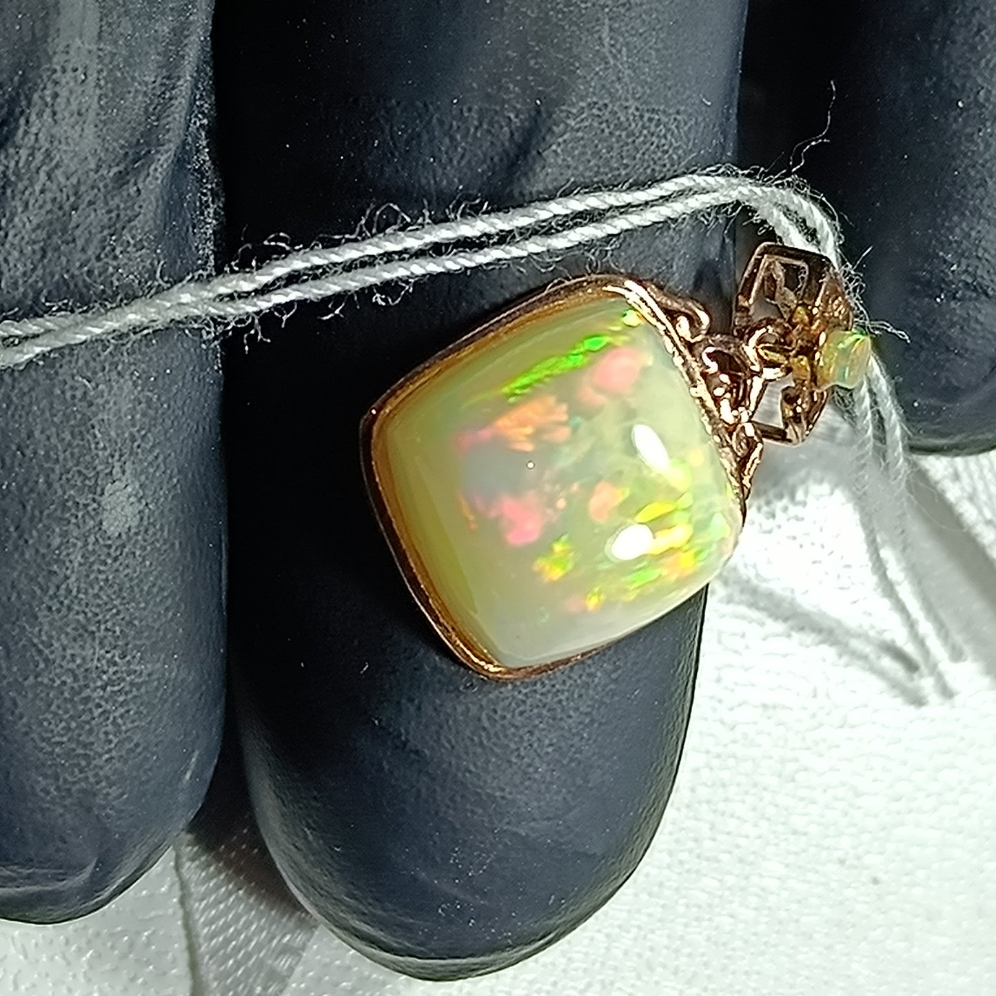 Pendentif argent s925 doré or fin. Opale welo 6.85 carats