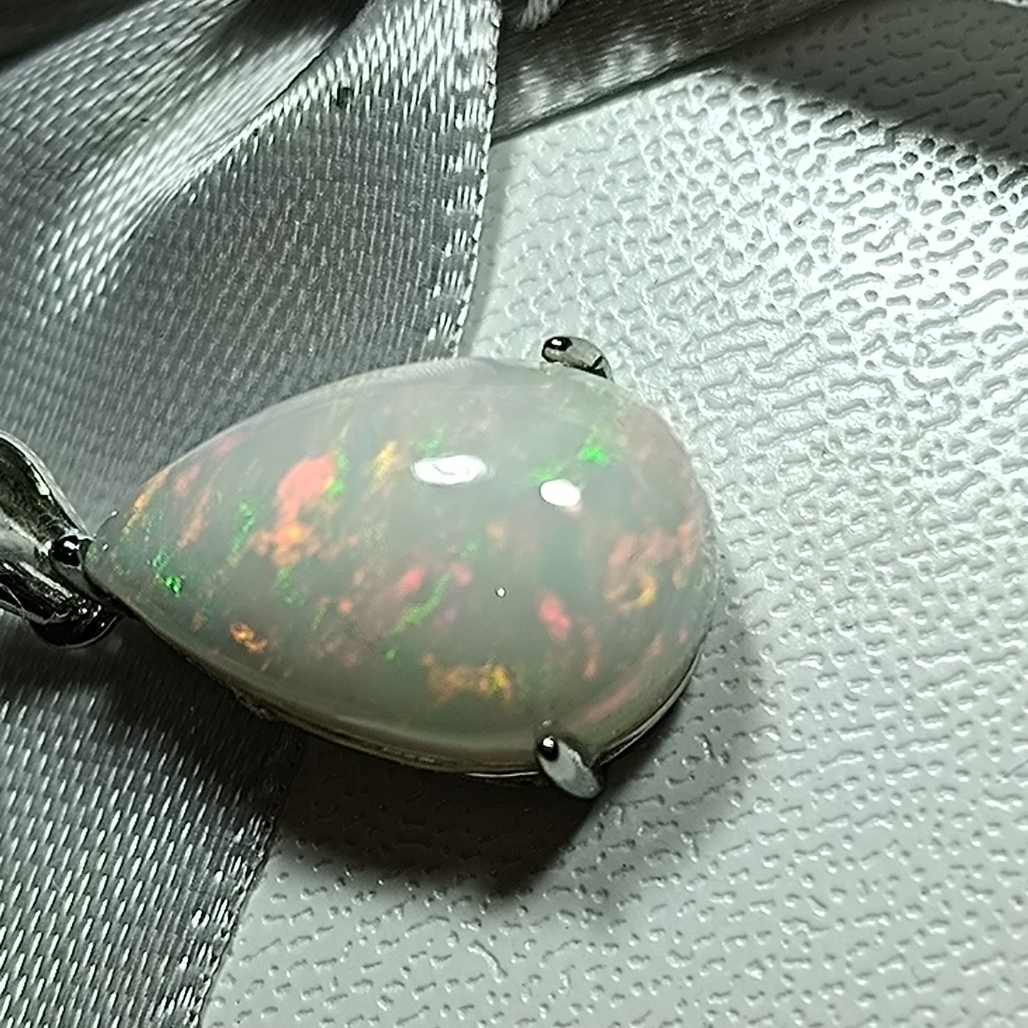 Pendentif argent s925 opale welo 5 carats