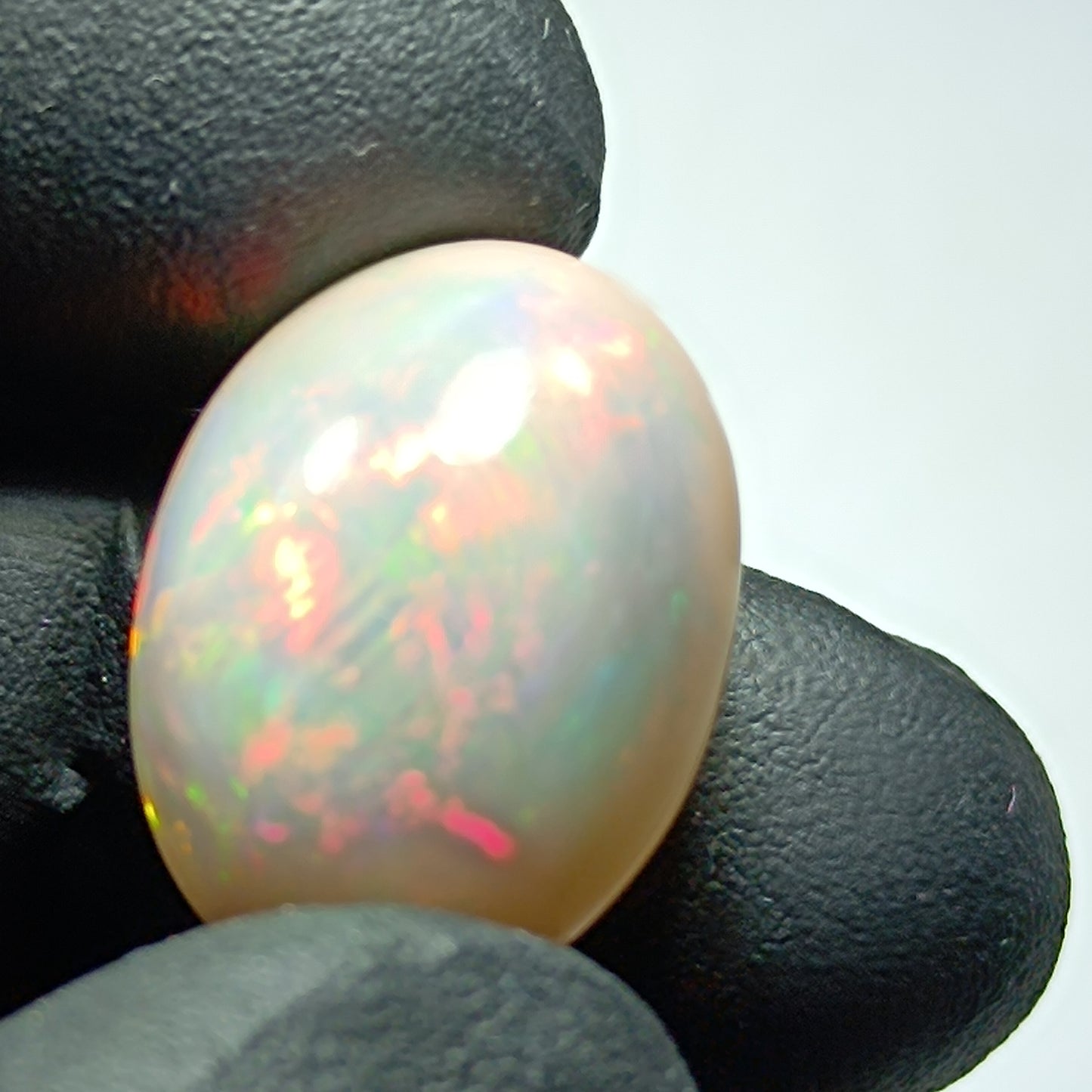 Grosse opale welo dark base 25.15 carats