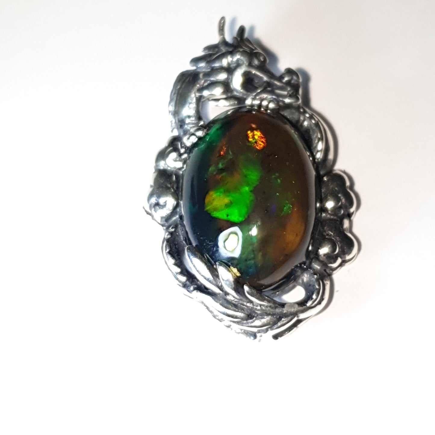 Pendentif argent s925 et opale noire AAA de 3.95 carats