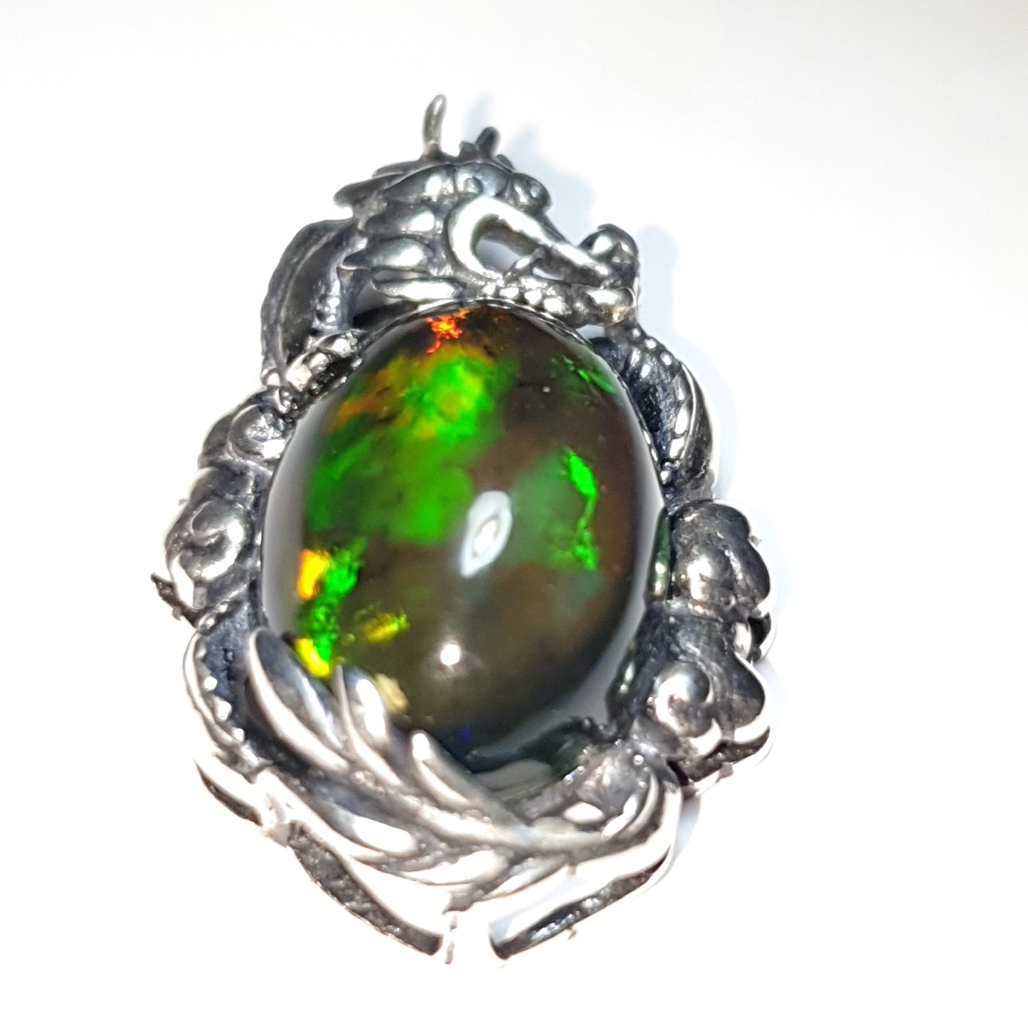Pendentif argent s925 et opale noire AAA de 3.95 carats