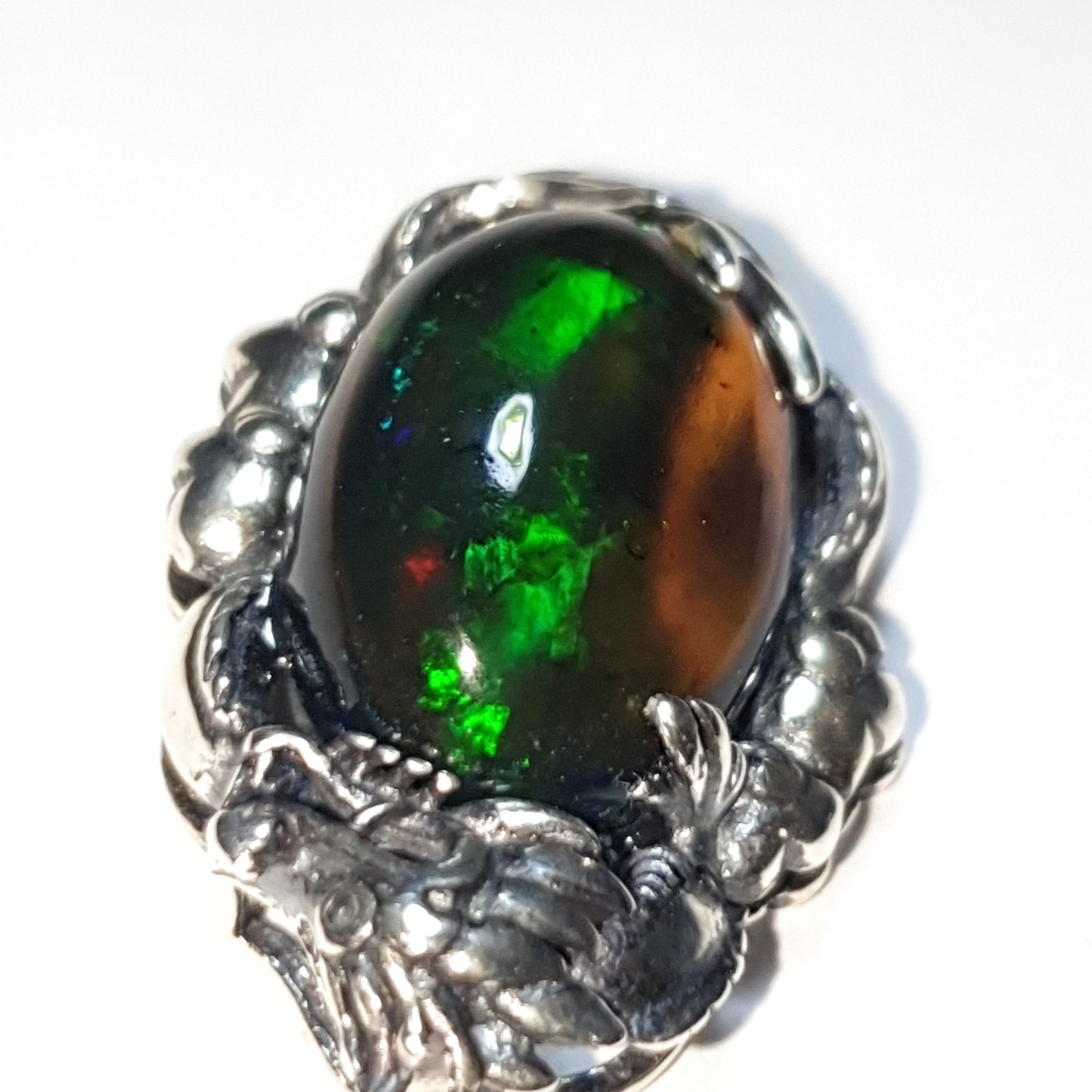 Pendentif argent s925 et opale noire AAA de 3.95 carats