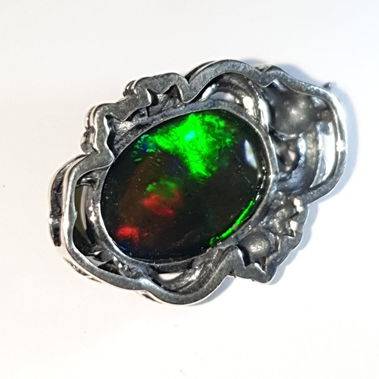 Pendentif argent s925 et opale noire AAA de 3.95 carats