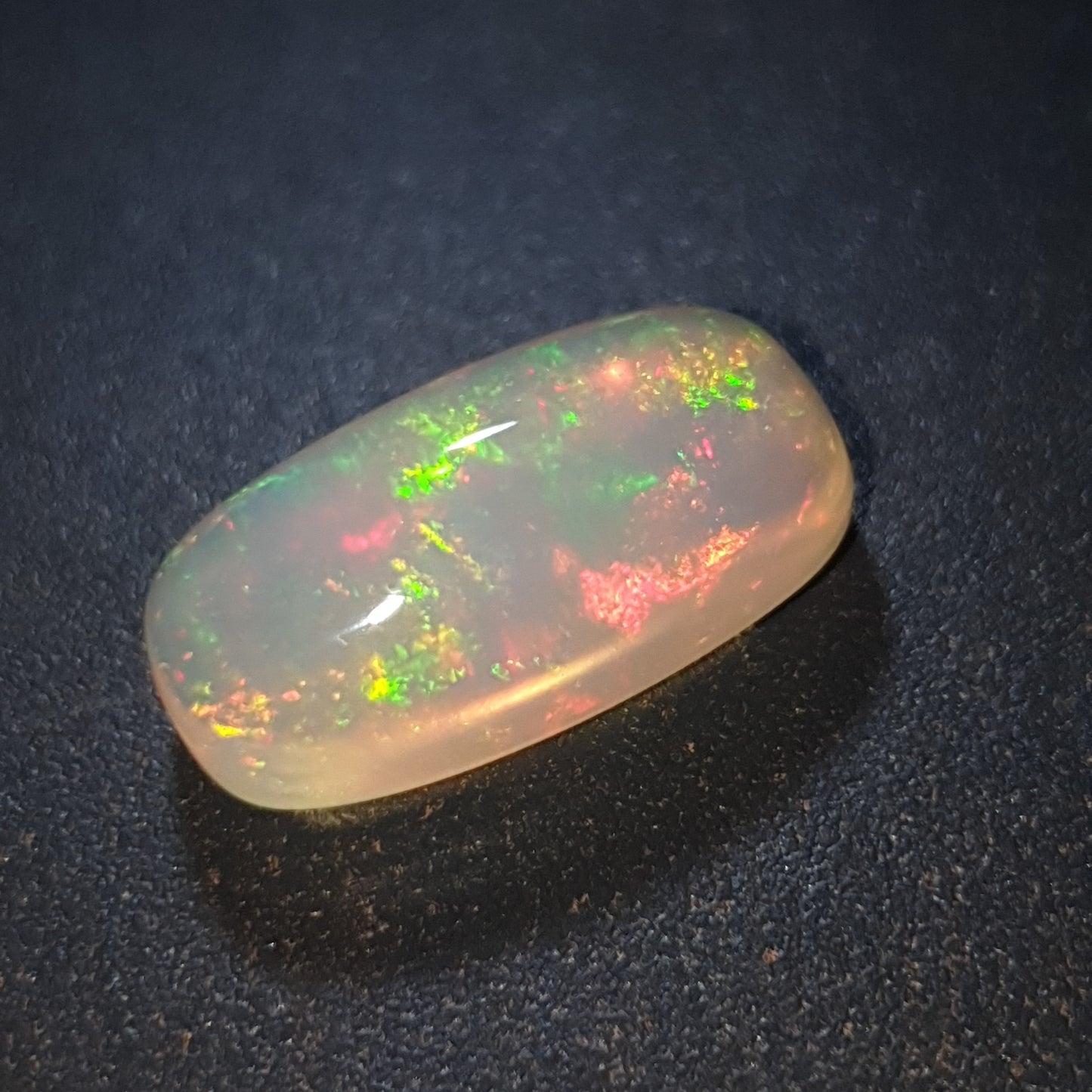 Opale cristal welo arc en ciel de 8.05 carats