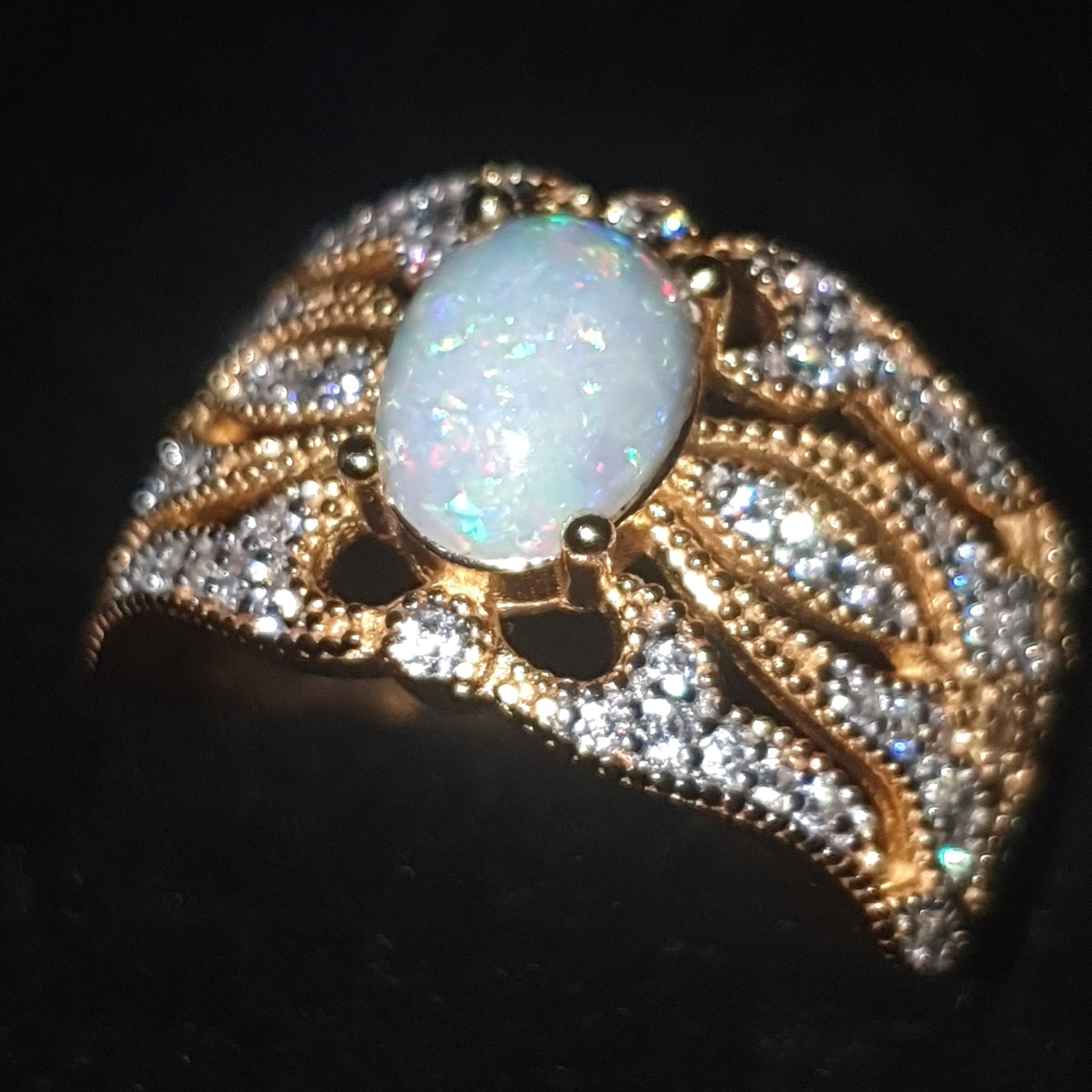 Bague en argent 925 avec opale - Montres & Bijoux Bague en argent 925 avec opale - Montres & Bijoux