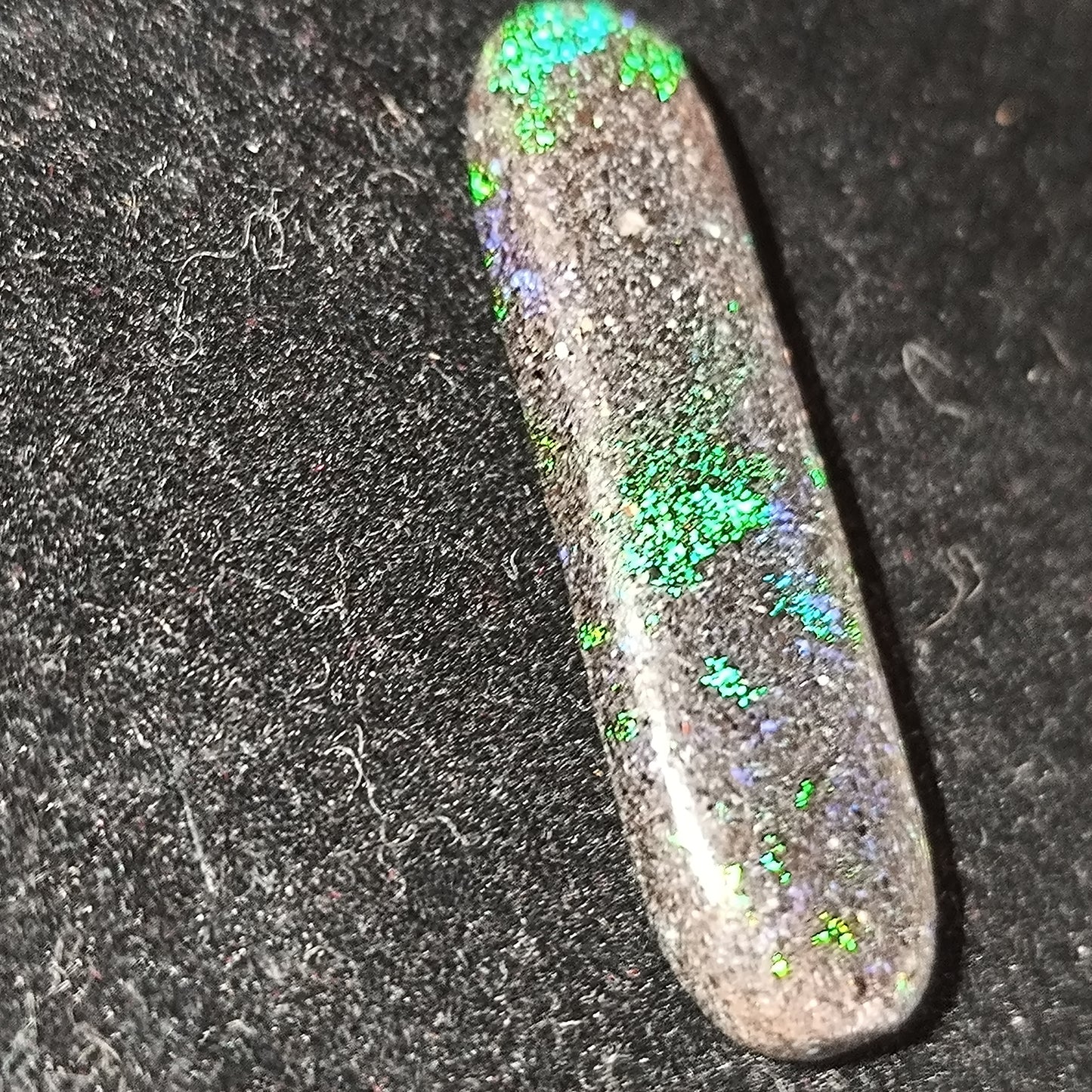 Australian hard Matrix opal 23 cts