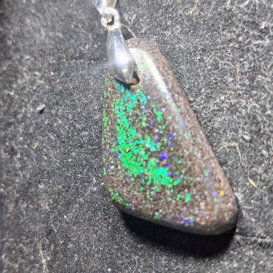 Pendentif opale australienne hard Matrix