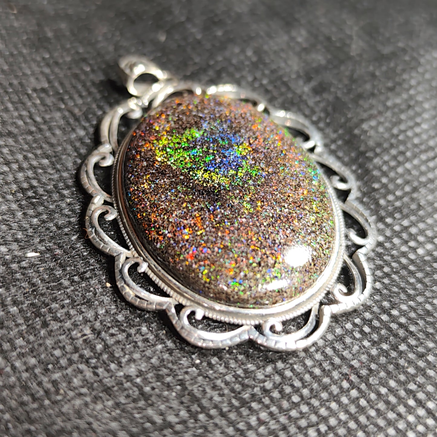 Grand pendentif opale australienne hard Matrix