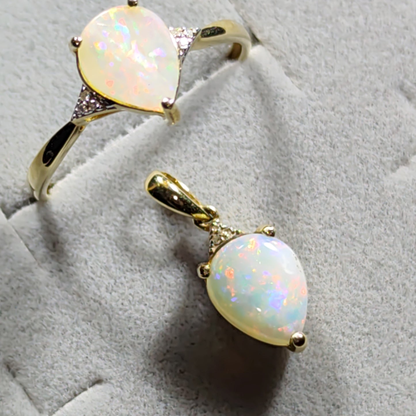 Parure or 14 carats diamants opales australienne Cooberpedy