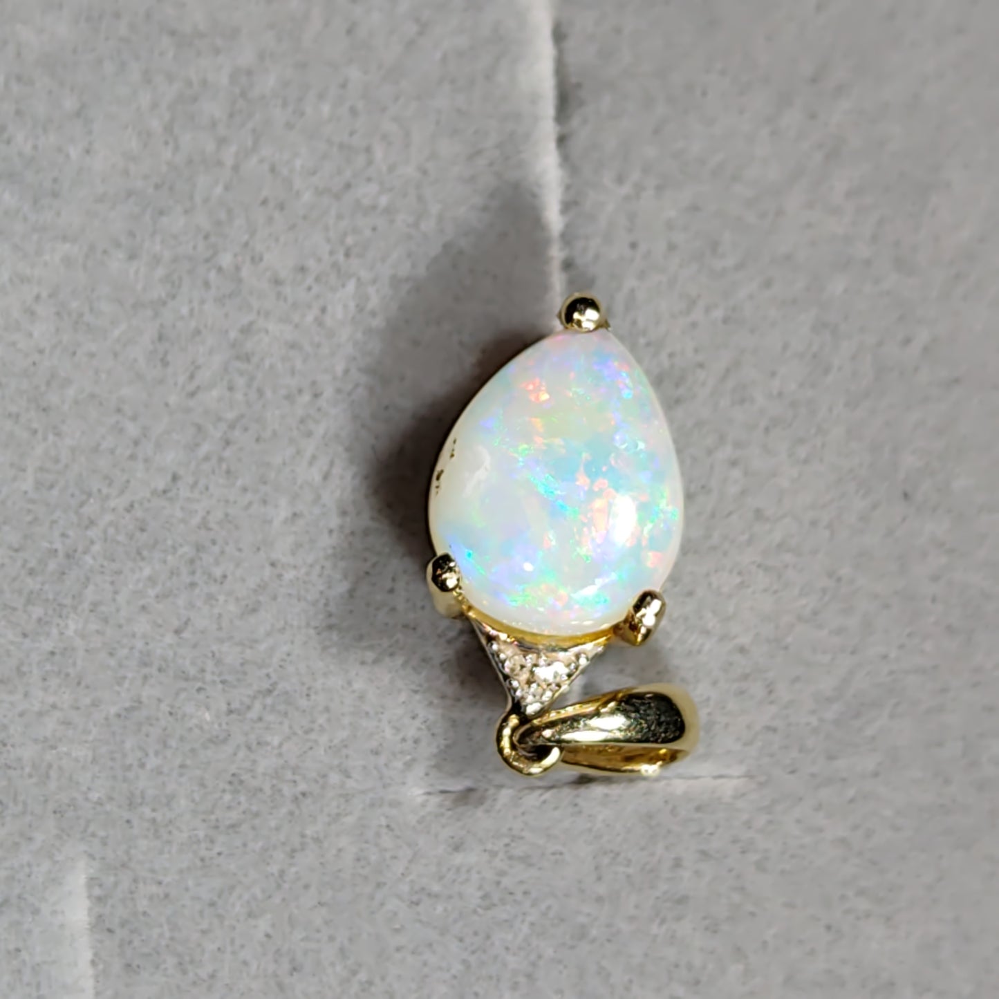 Parure or 14 carats diamants opales australienne Cooberpedy