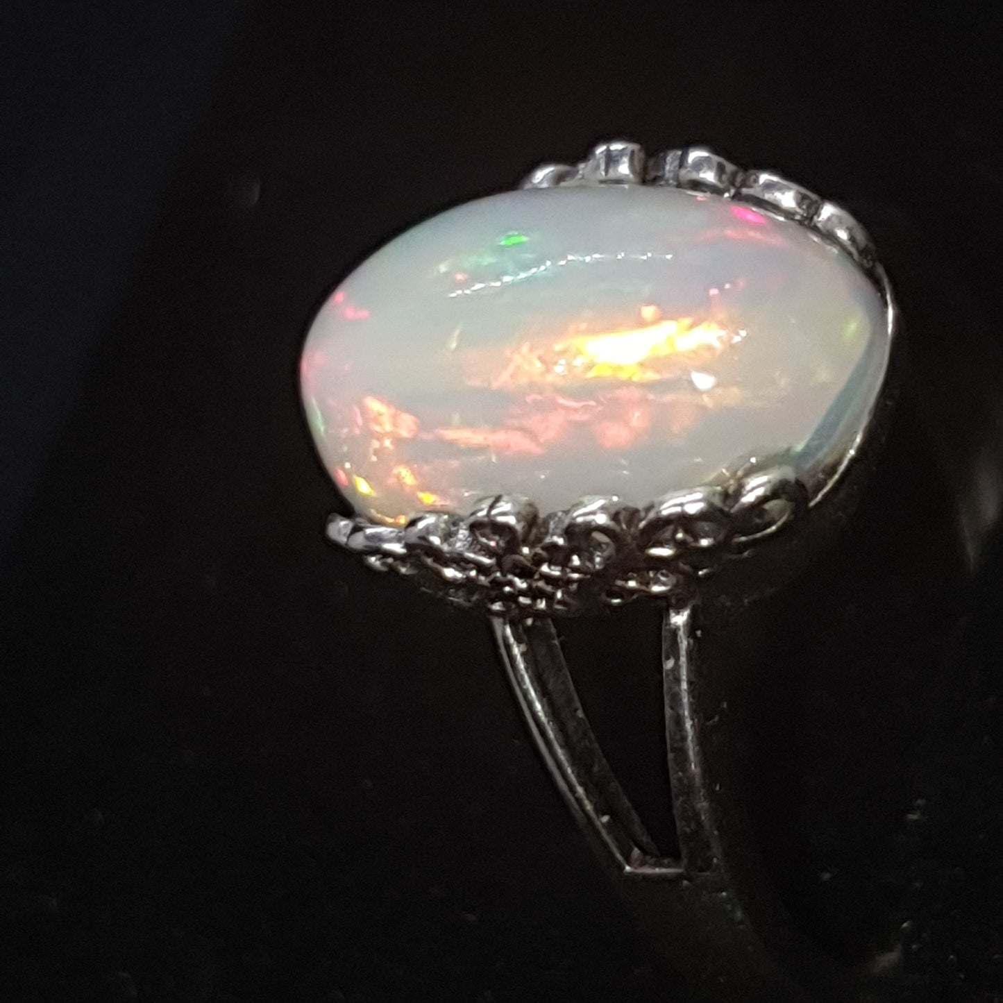 Bague argent s 925 et opale welo arc en ciel de 3.95 carats