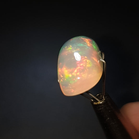 8.05 carat rainbow welo crystal opal