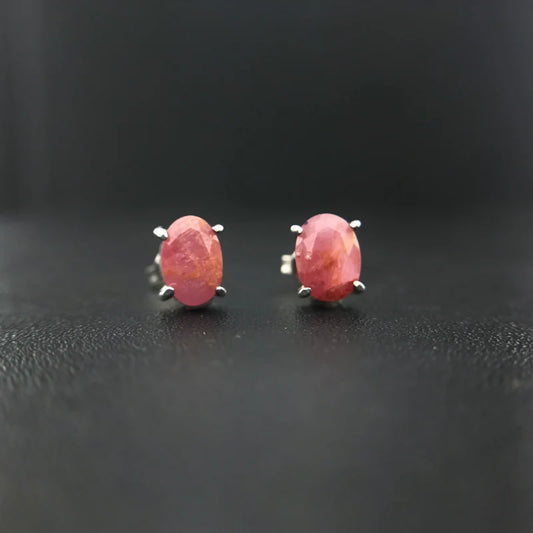 Boucles d'oreilles à clous en argent sterling 925 avec rubis africain 100 % naturel (5 x 7 mm)