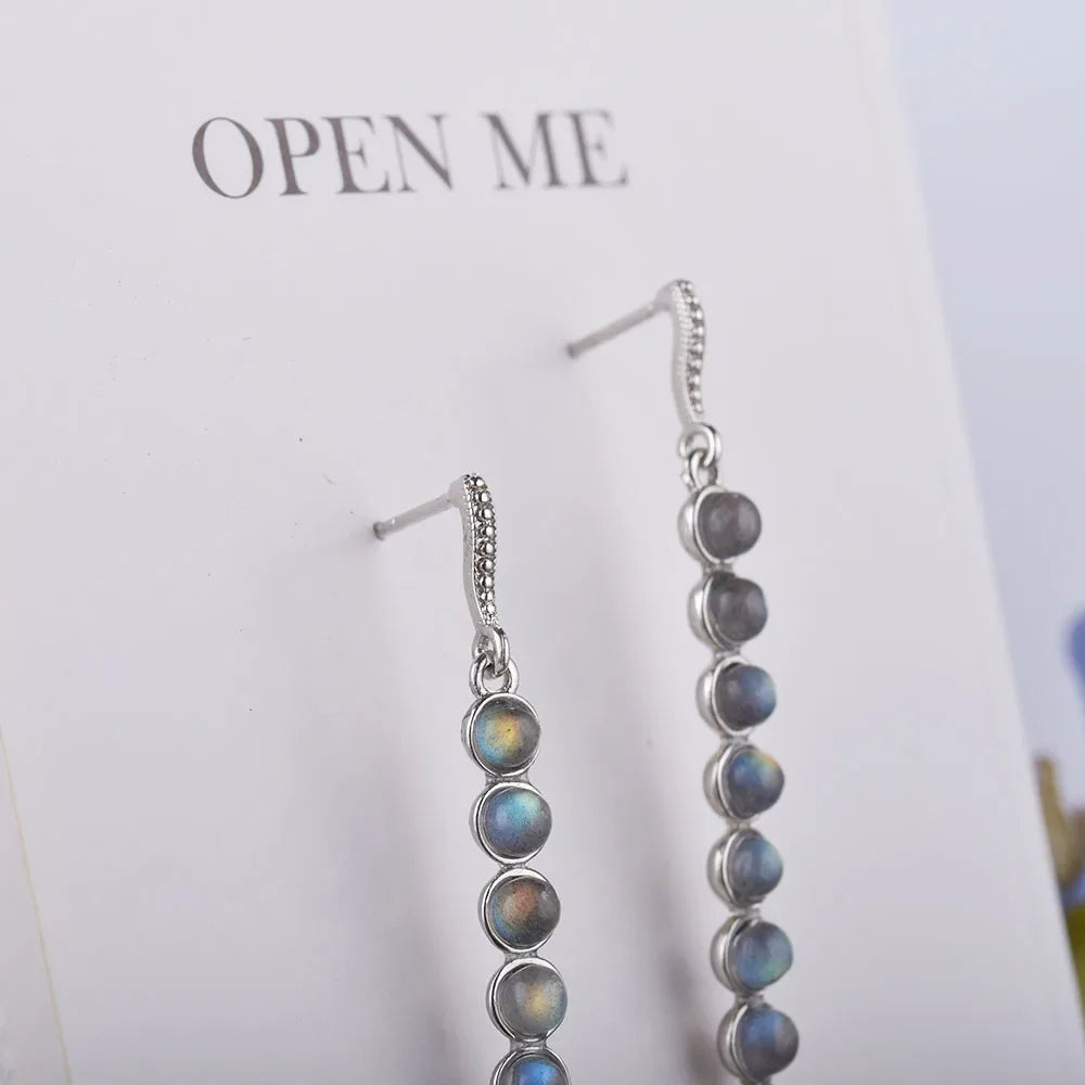 Boucles d'oreilles pendantes géométriques en argent 925 et labradorite – Élégantes boucles d'oreilles avec cercle et pendentif vertical – Bijou pour femme – Idée cadeau